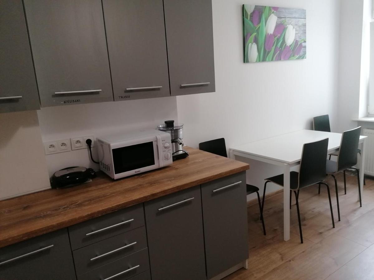 Hostel Tulip - Pokoj 7 Ze Wspolna Lazienka I Kuchnia Stettino Esterno foto