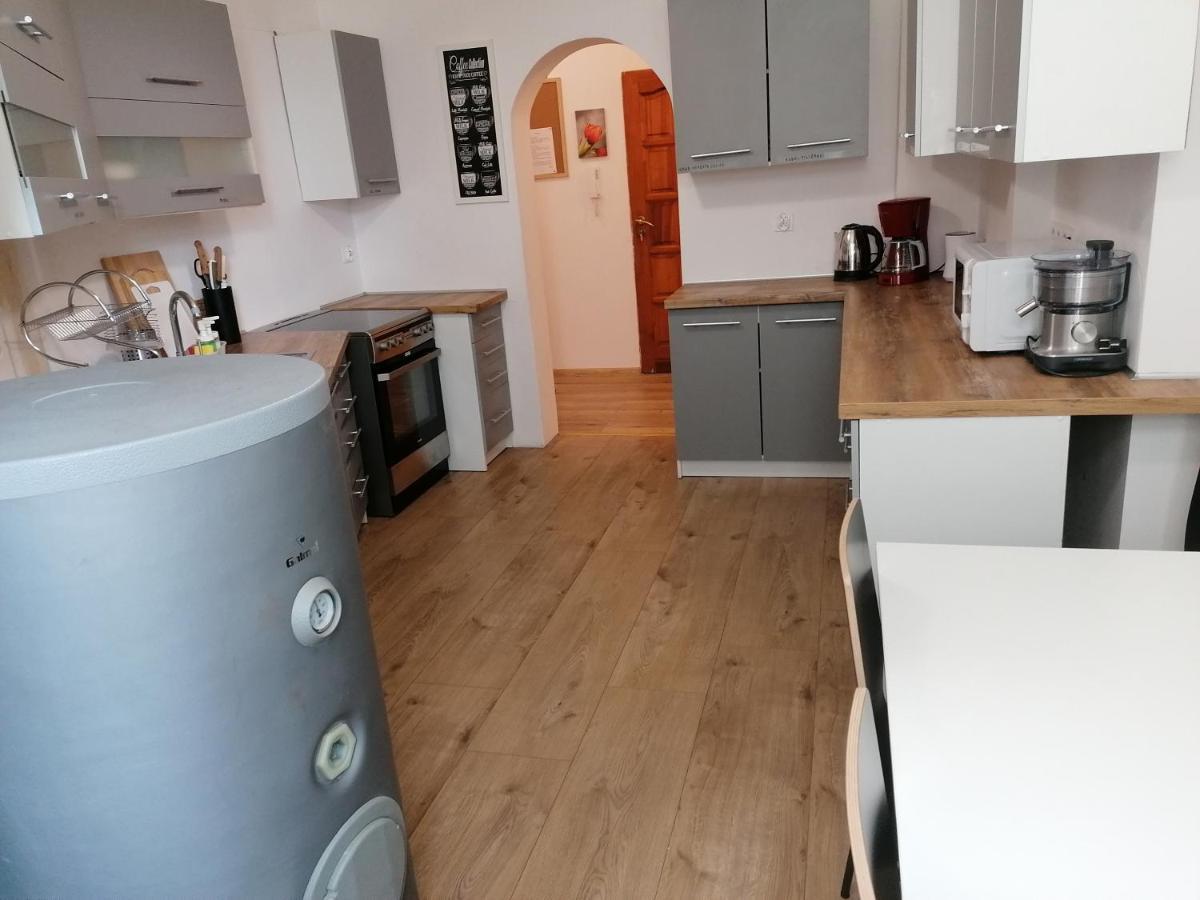 Hostel Tulip - Pokoj 7 Ze Wspolna Lazienka I Kuchnia Stettino Esterno foto